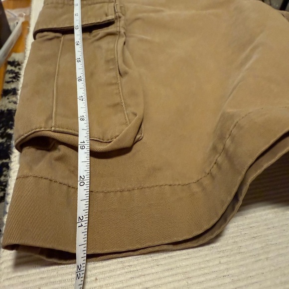 Daniel Cremieux Tan Cargo Shorts with Sturdy Cotton Blend - Picture 4 of 10